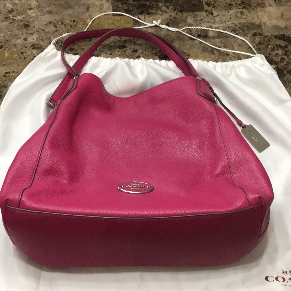 Coach 33547 Refined Pebble Leather Edie Shoulder - Picture 1 of 14